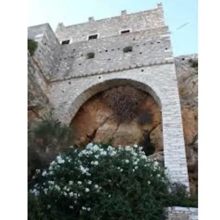 Prázdninový dům Traditional Stone House With Panoramic Mountain View *